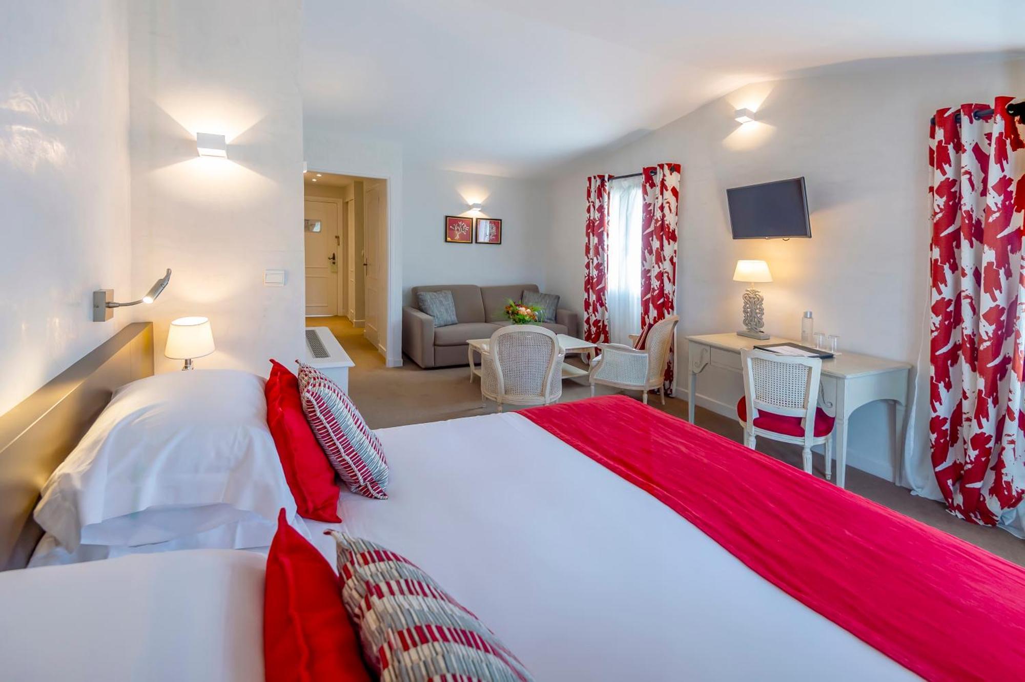 Hotel Golf & Spa Chateau De La Begude The Originals Collection Valbonne Luaran gambar