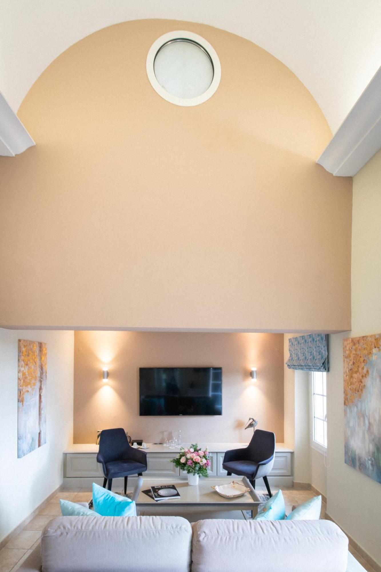 Hotel Golf & Spa Chateau De La Begude The Originals Collection Valbonne Luaran gambar