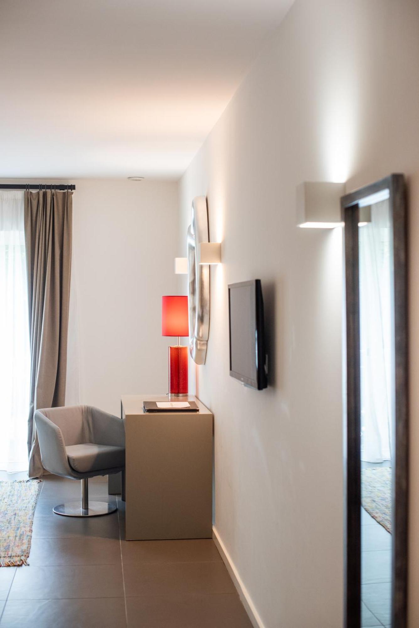Hotel Golf & Spa Chateau De La Begude The Originals Collection Valbonne Luaran gambar